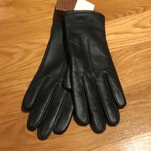 Black Leather Gloves